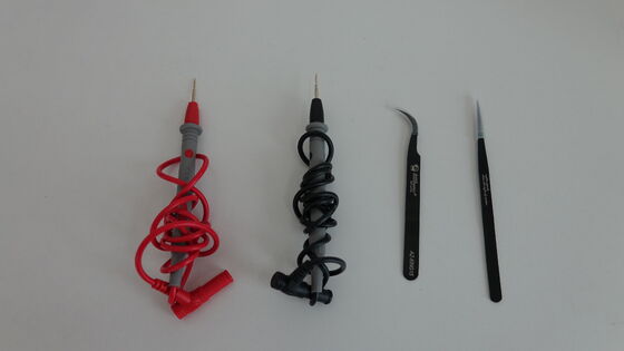 Сборник инструментов для регулировки БПЛА с комплексным набором инструментов для строгих испытаний и стандартизированного использования в обучении дронов