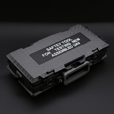 Платформа отладки беспилотных летательных аппаратов с несколькими степенями свободы для точного управления полетом с компактным дизайном