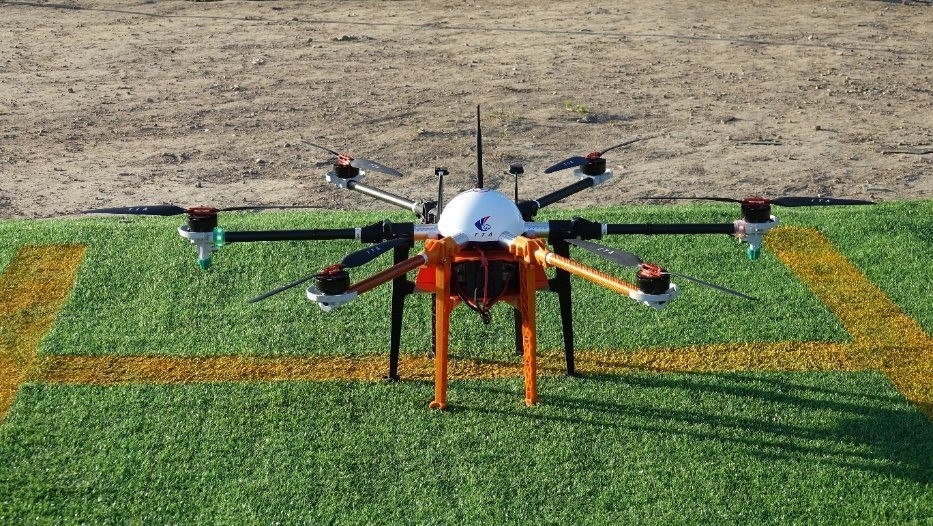 25-30 мин Максимальное время полета Крыла UAV M6e-Edu Tta Профессиональная команда разрабатывает образовательный дрон